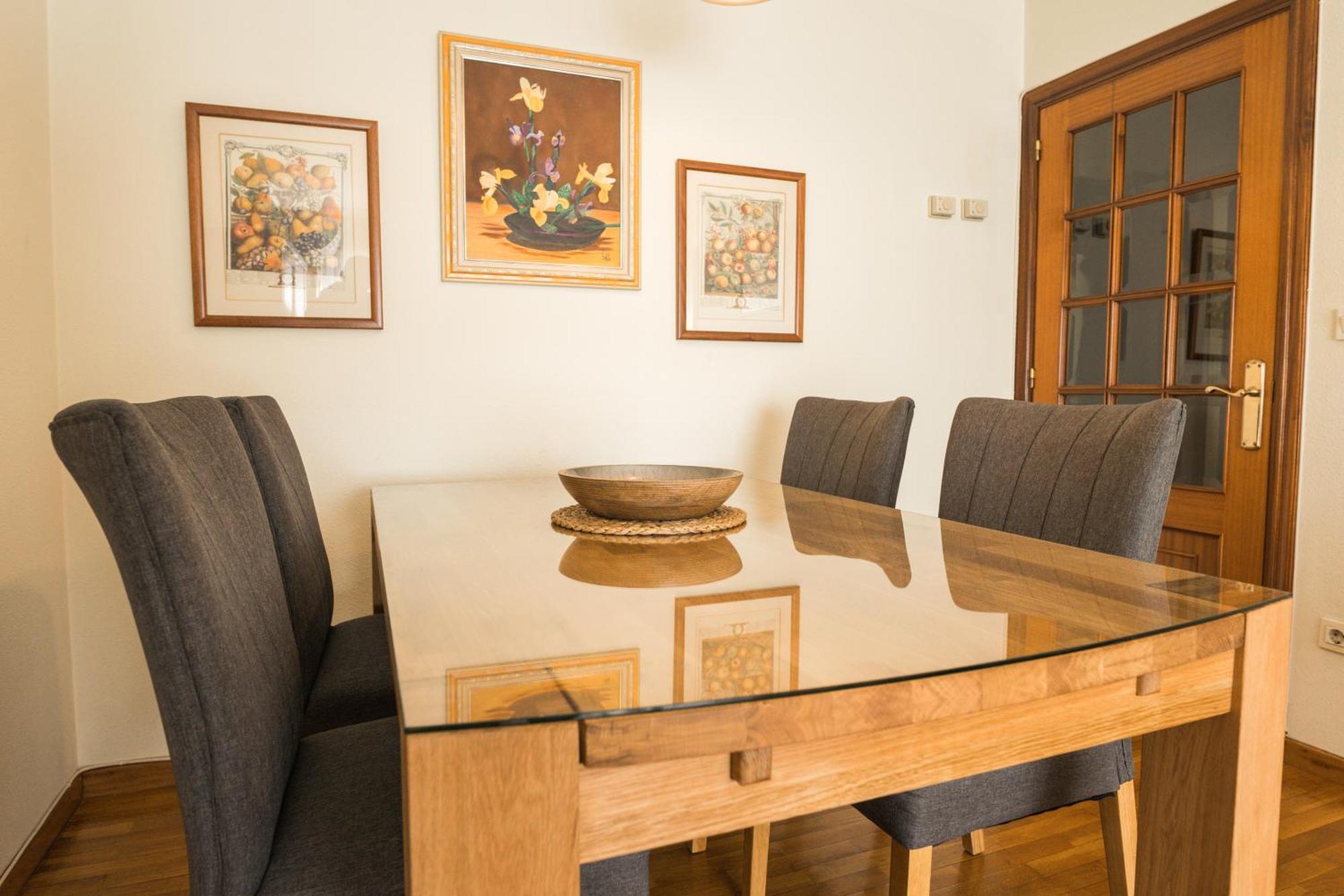 Apartment Ravella *